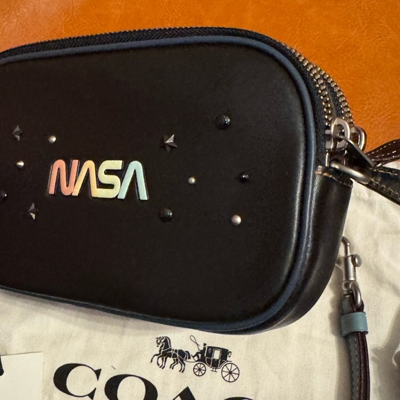 Coach x Nasa space crossbody clutch - Picture 6 of 15